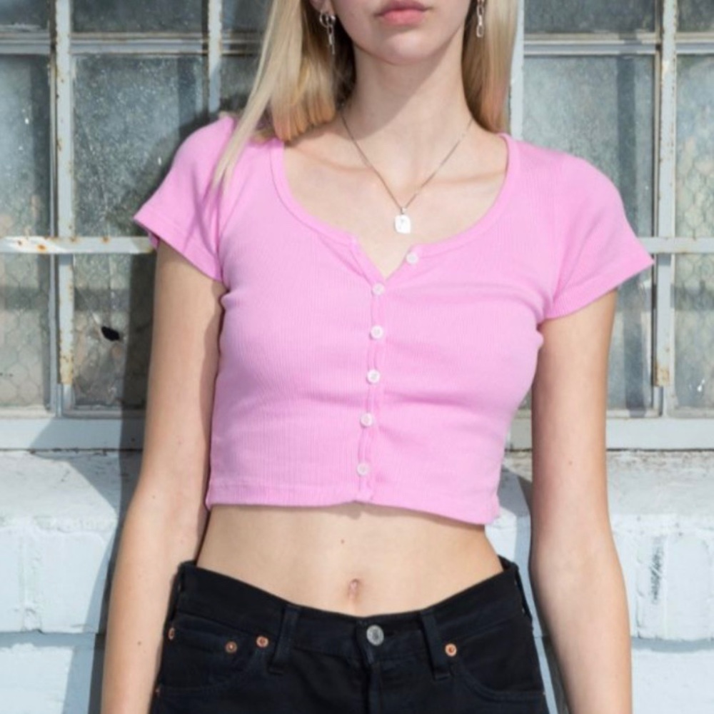 Brandy Melville bubblegum pink zelly top